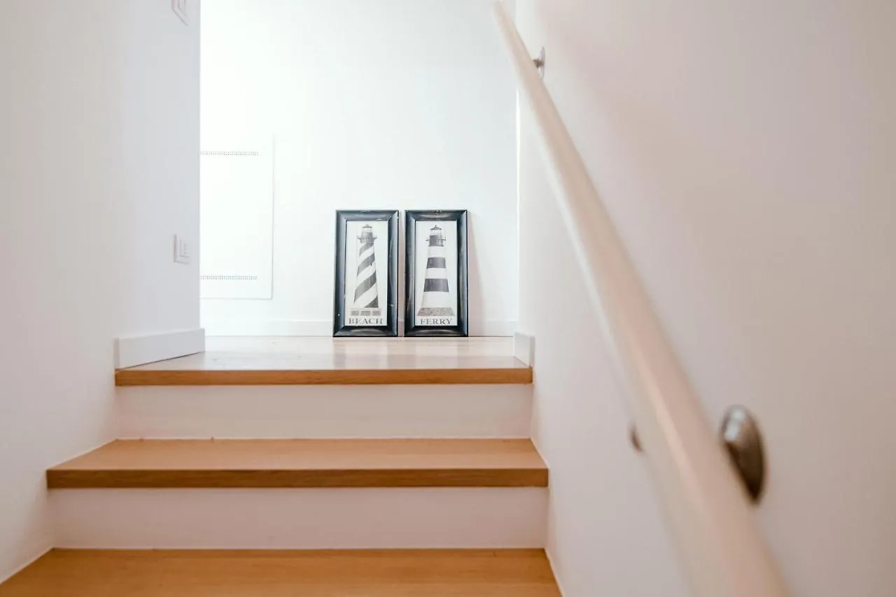 Modern Luxury Attic - Bymyhomeincomo 0*, Como Italy